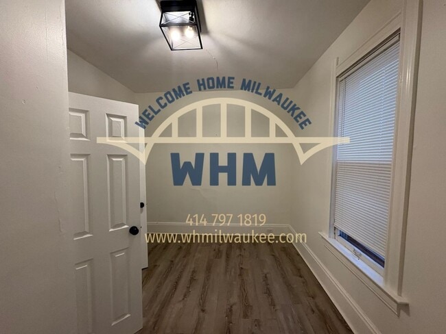 Building Photo - 2720 N Oakland Ave