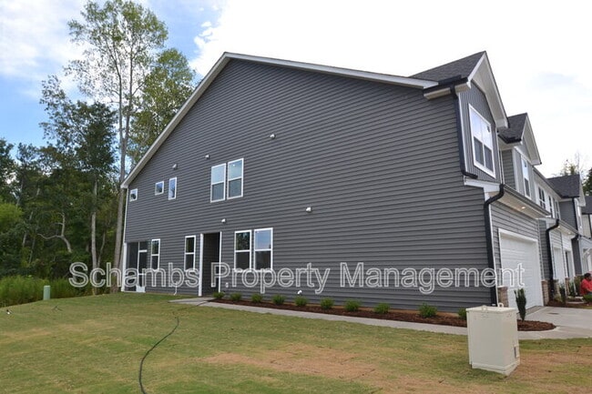 Building Photo - 1226 Bessie Ct
