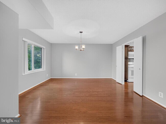 Building Photo - 8350 Greensboro Dr