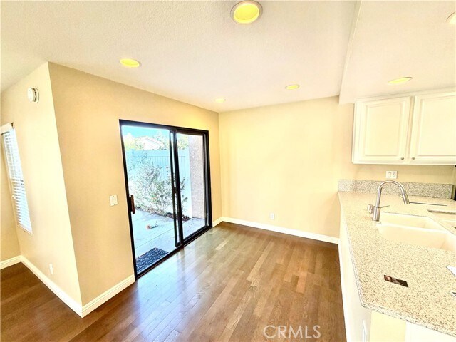 Building Photo - 24911 Laguna Vista