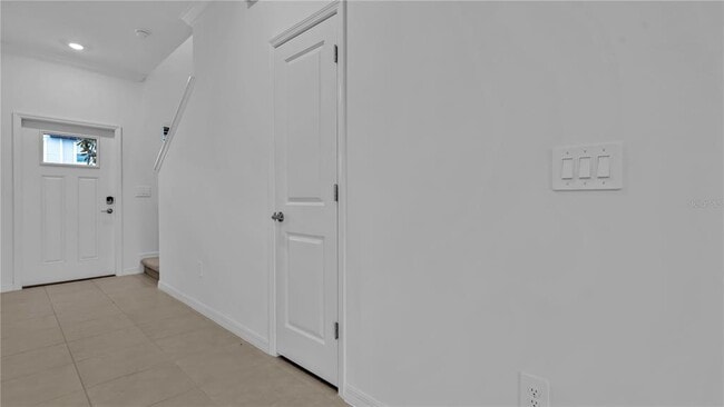 Building Photo - 8948 Gallantree Pl