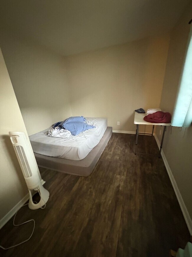 Building Photo - JCP - 02 - Charles St