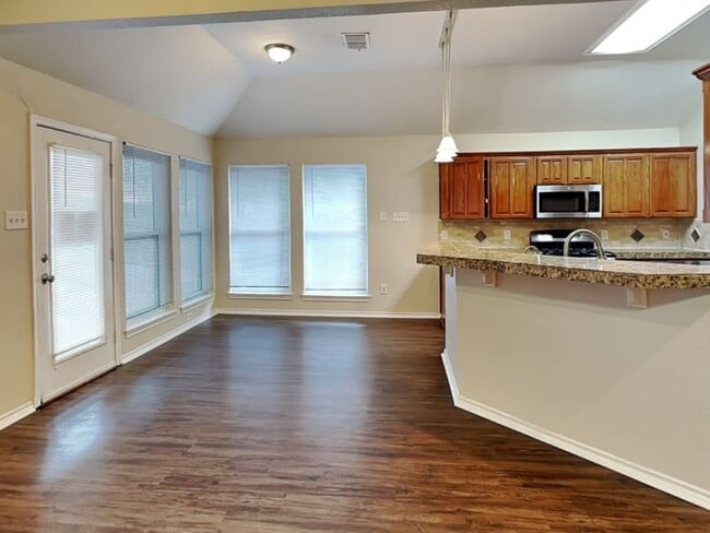 Building Photo - 6937 Meandering Creek Ln