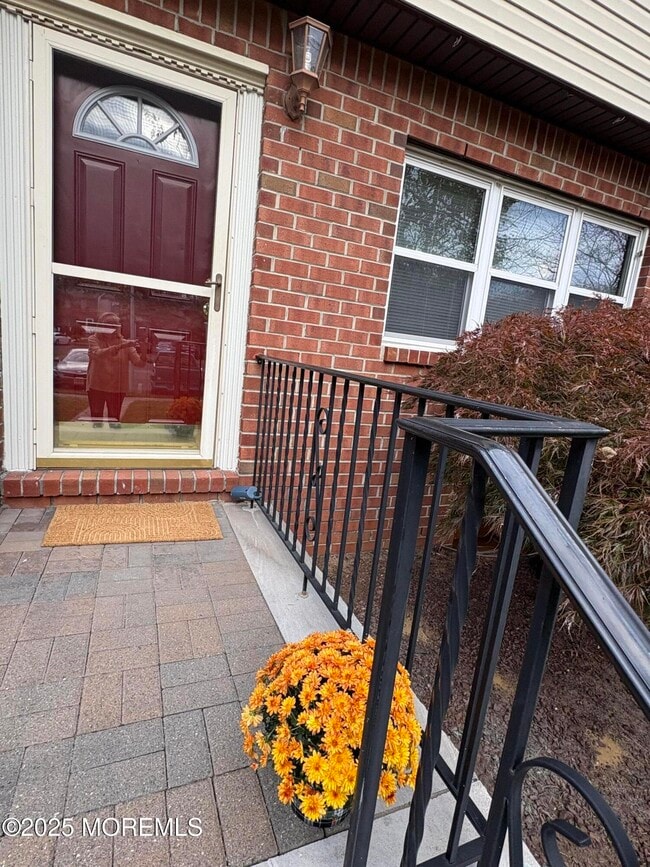 Building Photo - 910 Judy Ct