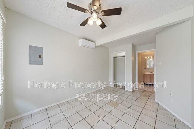 Building Photo - 801 Rittiman Rd