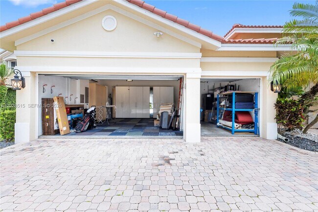 Building Photo - 1714 Victoria Pointe Cir