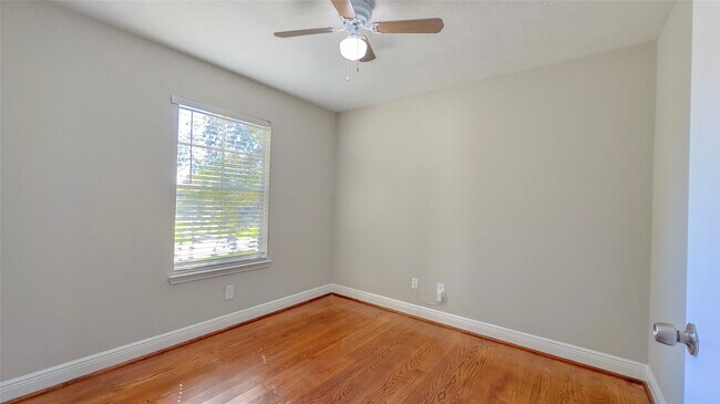 Building Photo - 9923 Farrell Dr