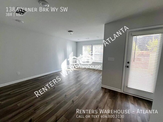 Building Photo - Luxurious Townhome! 3 Bedroom with Bonus R...