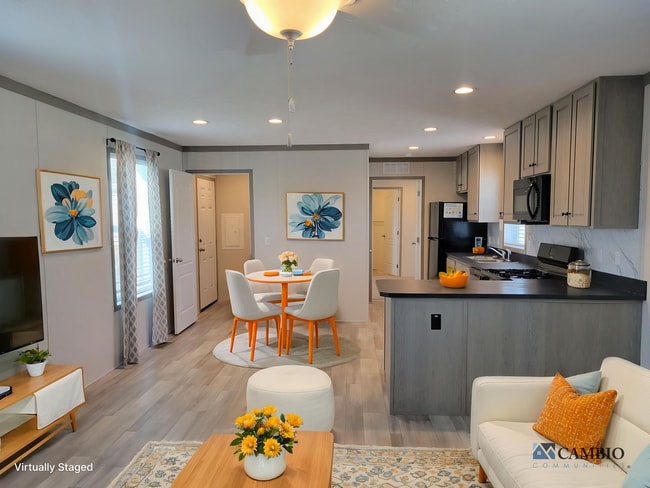 Building Photo - 9634 Seaway Dr