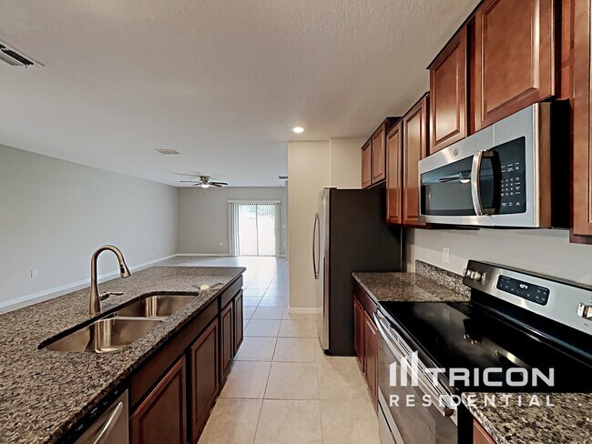 Building Photo - 12719 Hampton Hill Dr
