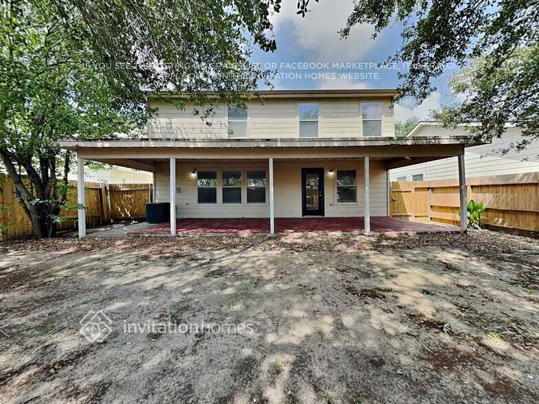 Building Photo - 13742 Clarks Fork Dr