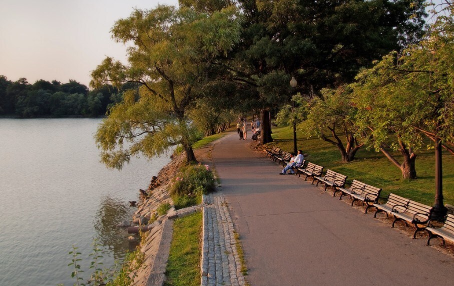 Jamaica Pond - short walk for recreational activities - 8 Alveston St