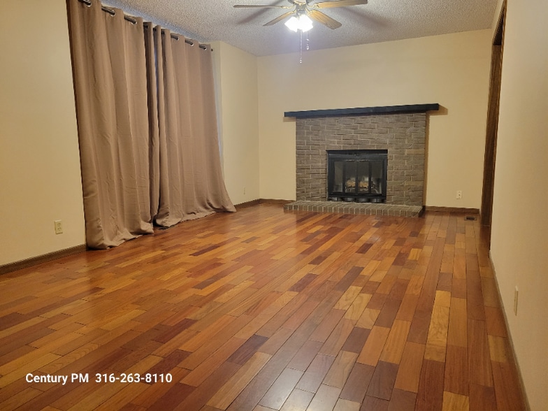 Building Photo - 1724 Stony Pt