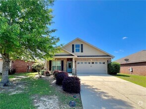 Building Photo - 9923 Summer Woods Cir N