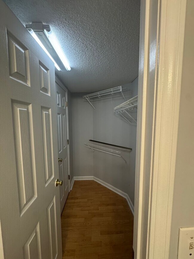 Building Photo - McClelland Drive Unit 102