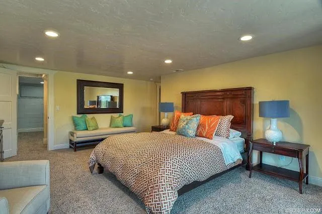 Building Photo - Beautifully Fully Furnished Canyon Home Co...