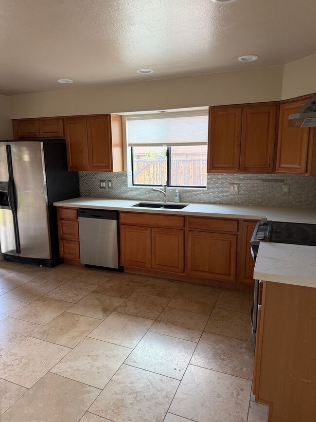 Building Photo - Beautiful 3bedroom/1.75 bathrooms, Corner Lot with RV Gate with Lush Backyard