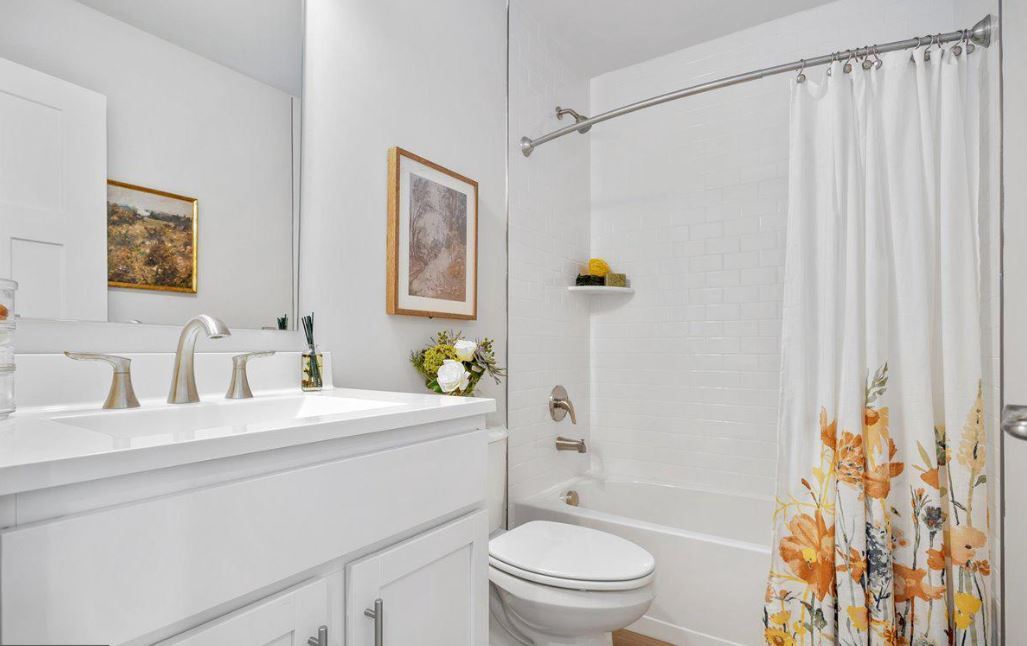 Building Photo - 34 Sumter Ave