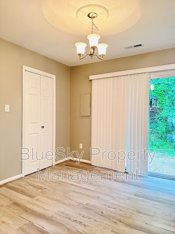 Building Photo - 2764 Gatewood Cir