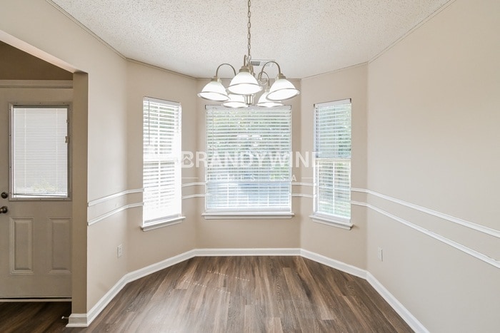 Building Photo - 7569 Bridelwreath Dr