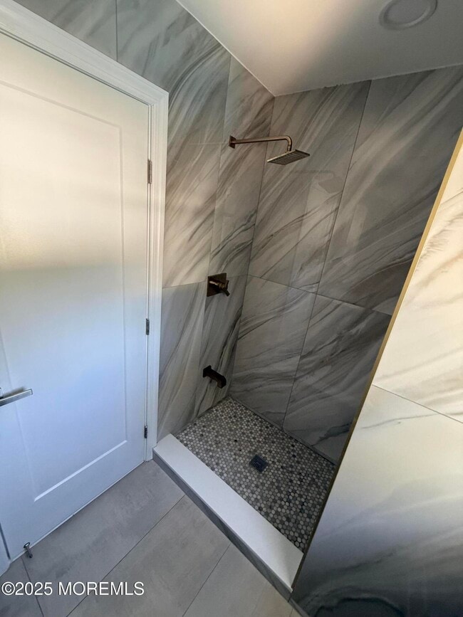 Building Photo - 445 Slocum Pl