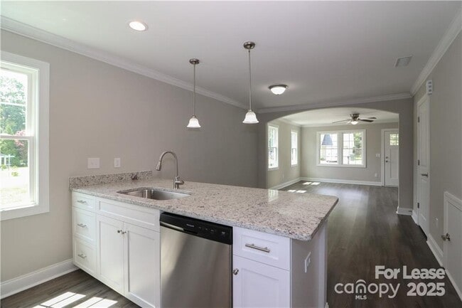 Building Photo - 3973 Newhall Dr NW