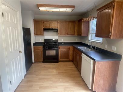 Building Photo - 9236 Vigen Cir