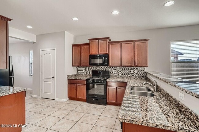 Building Photo - 8253 W Razorbill Dr