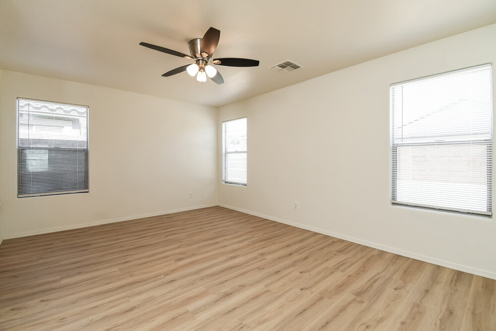 Building Photo - 7401 S 30th Ave