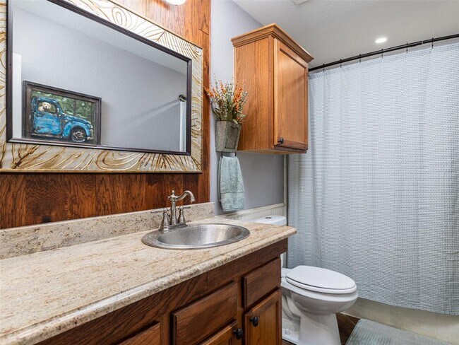 Building Photo - 208 S Buffalo Pass