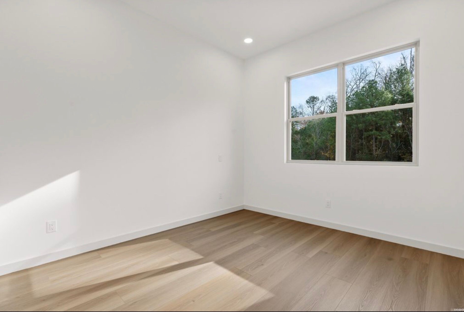 Building Photo - 137 Lakepointe Cove