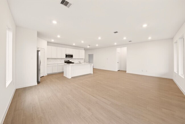 Building Photo - 16314 Texas Flatland Wy