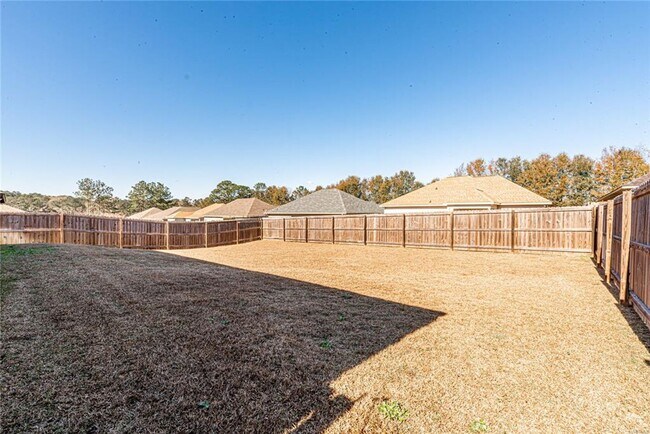 Building Photo - Valley Stream Subdivision!