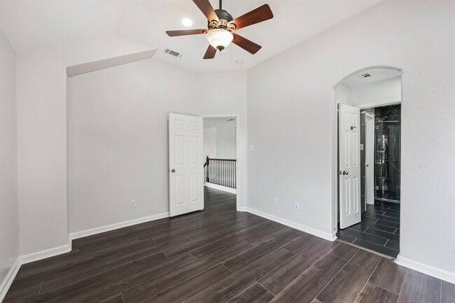 Building Photo - 2315 Bending Spring Dr