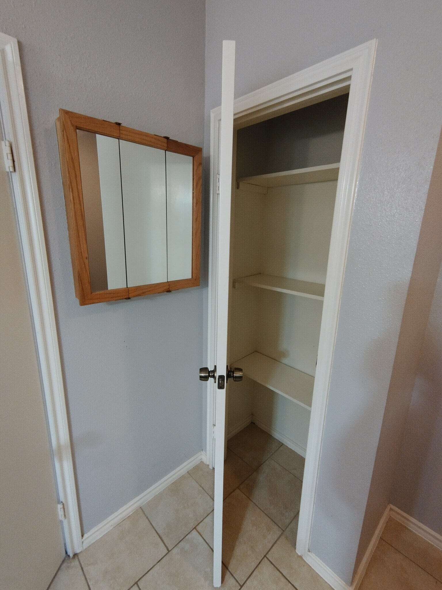 master bath 3 - 410 W Aviation Blvd