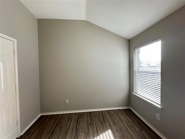 Building Photo - 1129 April Springs Dr