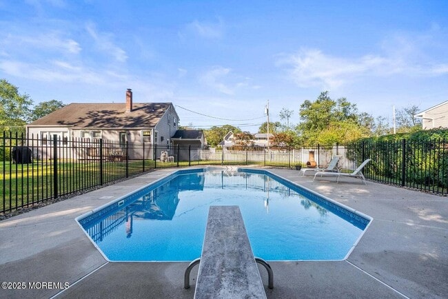 Primary Photo - 23 Barbara Ln