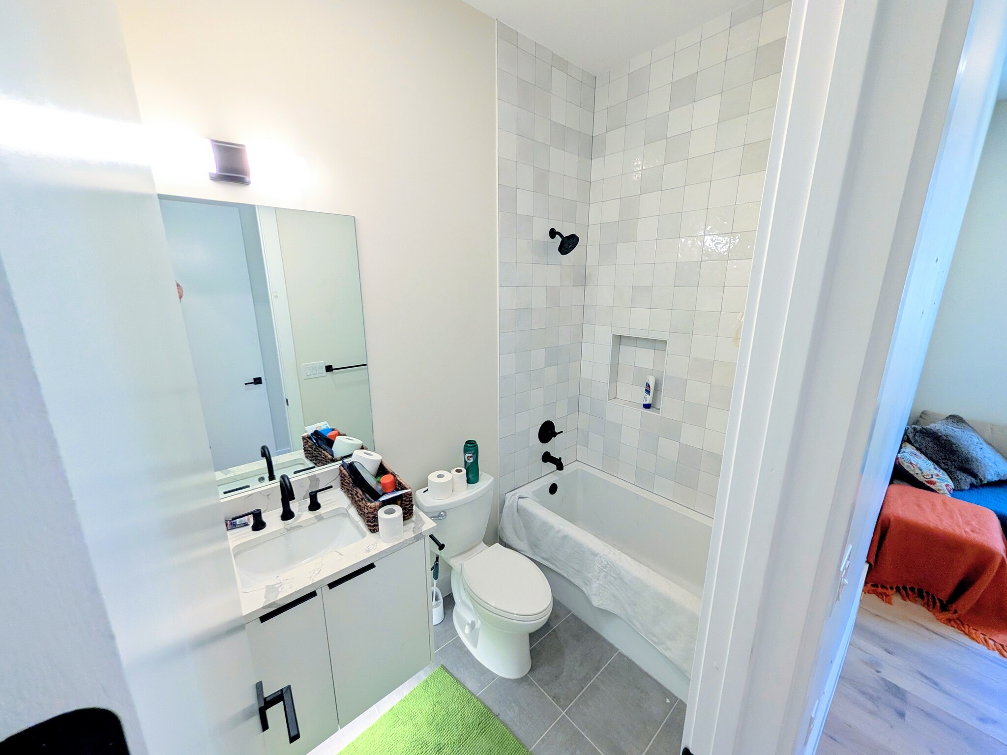 Building Photo - 1403 S Redondo Dr