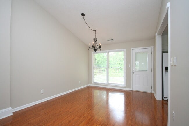 Building Photo - 132 Bibb Dr