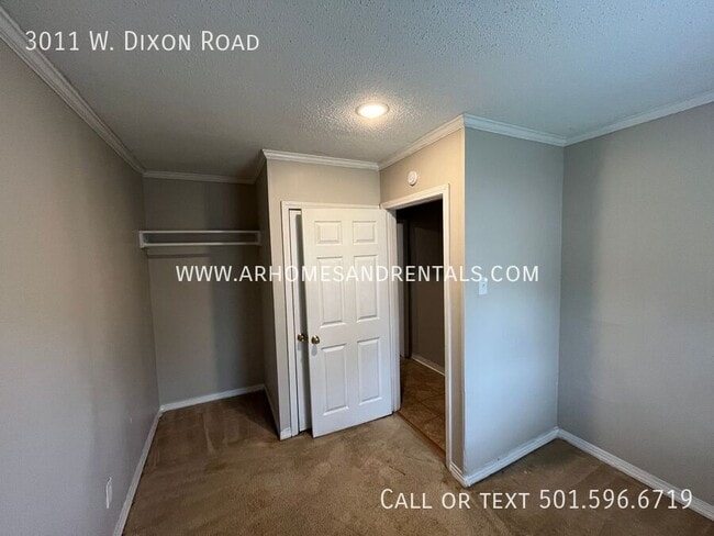 Building Photo - 3011 W Dixon Rd