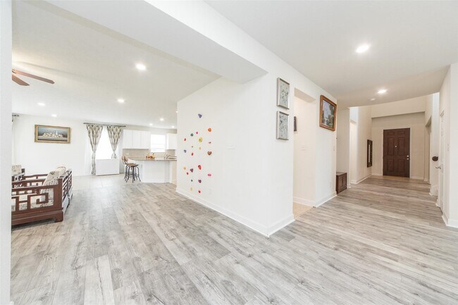 Building Photo - 15406 Easton Gate Ln