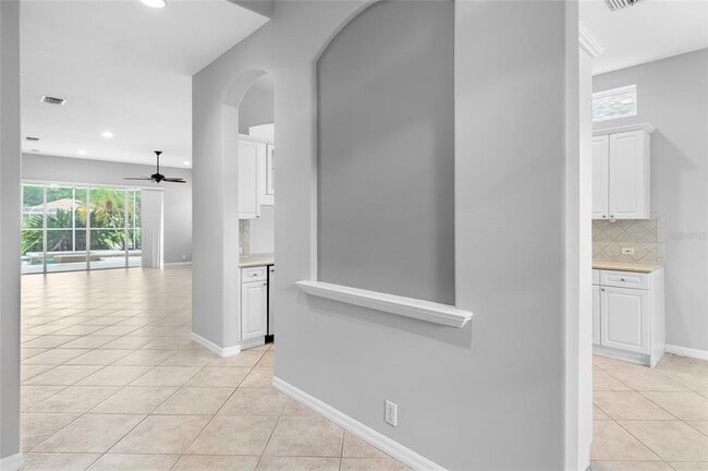 Building Photo - 9514 Greenpointe Dr