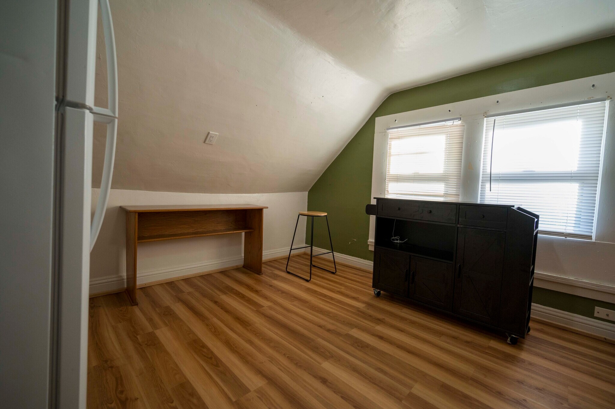 Kitchen - 319 N Sycamore St
