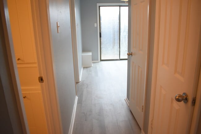 Building Photo - 3230 Pearl St