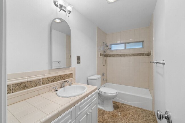 Building Photo - Lovely Del Cerro Home w/Solar and A/C