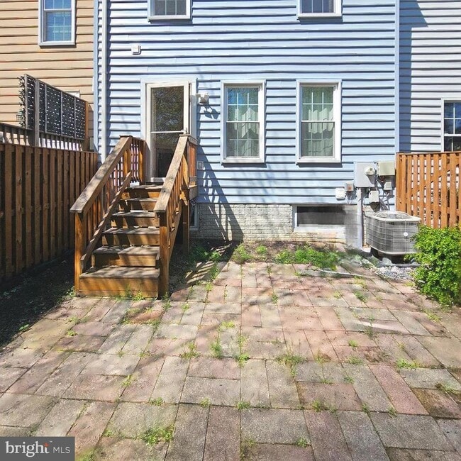 Building Photo - 7805 Sabre Ct