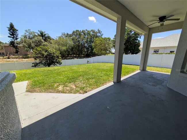 Building Photo - 7335 Bent Grass Dr