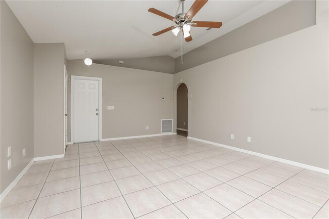 Building Photo - 8757 Claiborne Ct