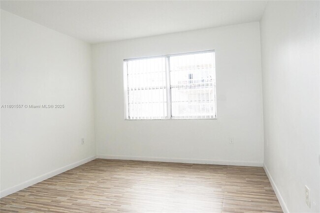 Building Photo - 495 NW 72nd Ave