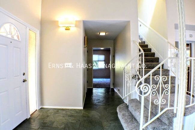 Building Photo - 3700 Weston Pl